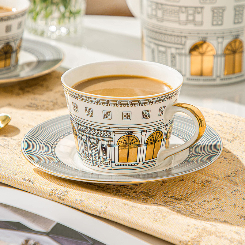 Architecturale kop en schotel  - Tea Coffee Pot Set recensie en prijs